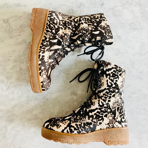❌Sold❌ Free People Taos Laced Snake Cow Hair Boot - Picture 6 of 16